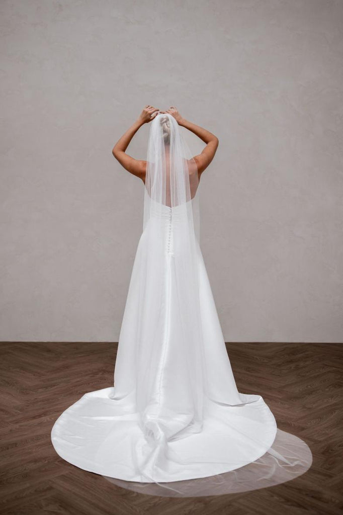 Sofia Veil – The Dress Bride