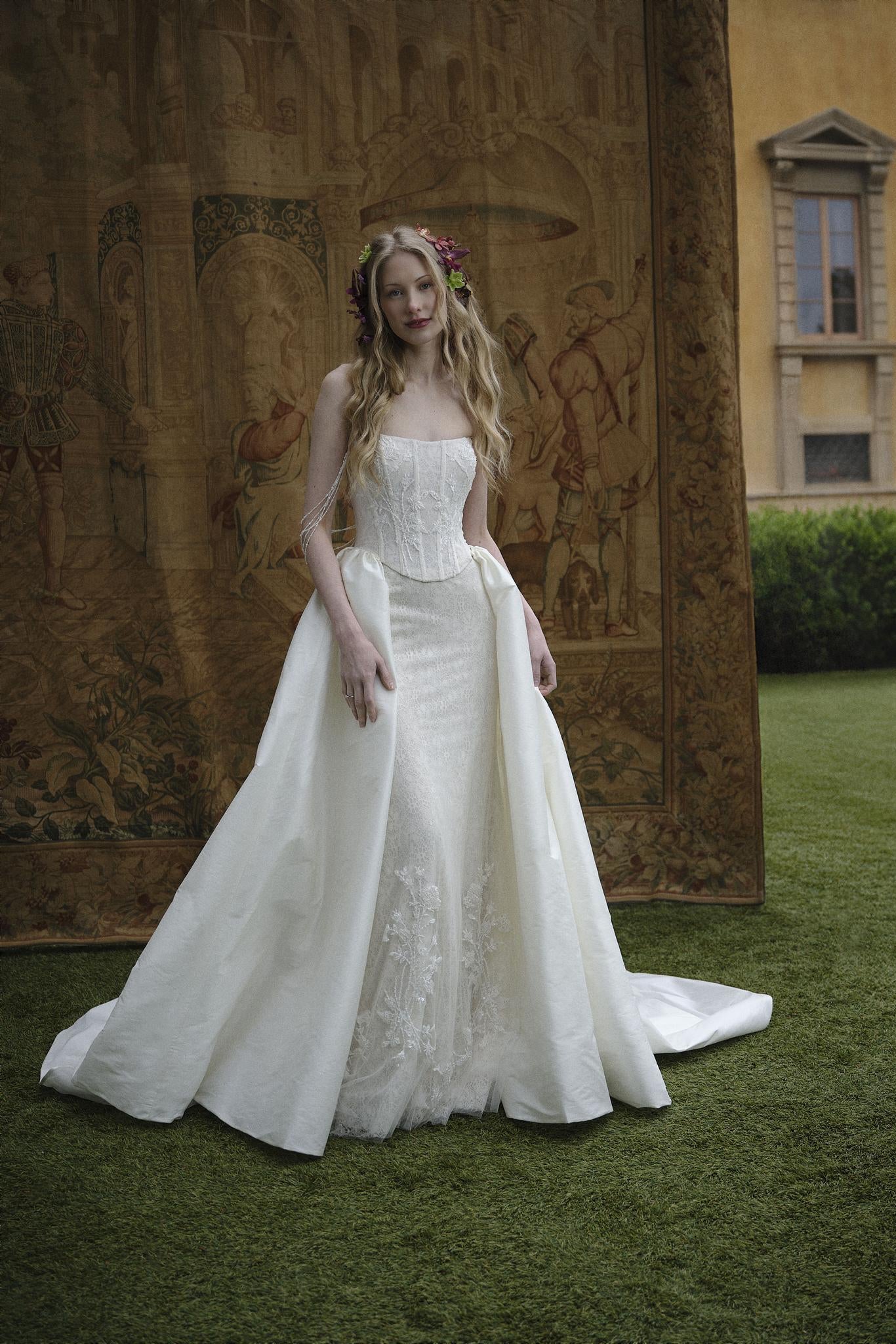 Goldie Overskirt