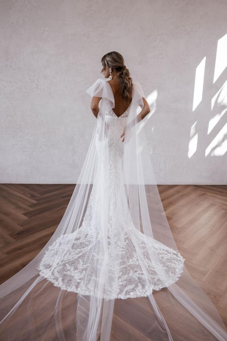 Long Tulle Bows
