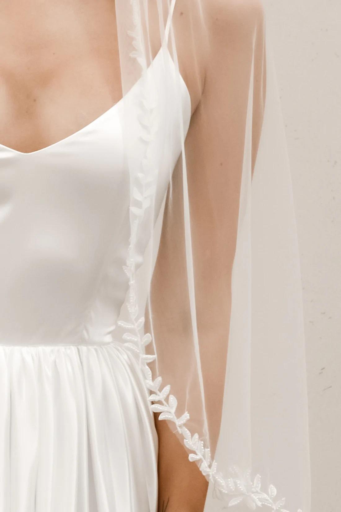 Floral Pearl Edge Veil