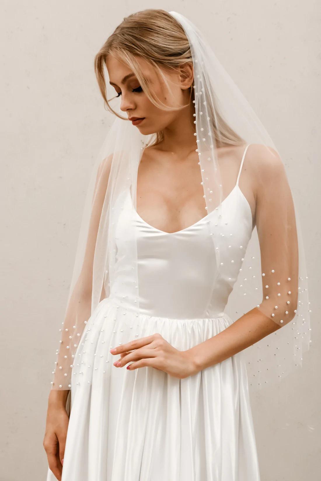 Pearl Border Veil