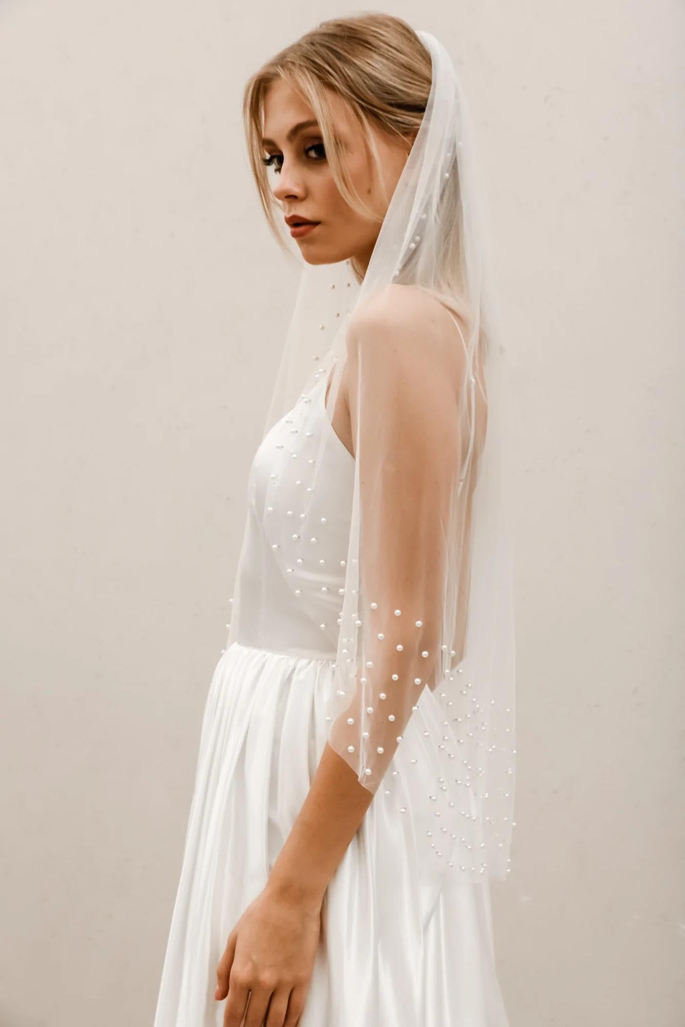 Pearl Border Veil